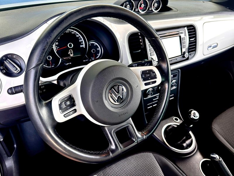 Volkswagen Beetle 2.0 TDI Design 2013, foto 9
