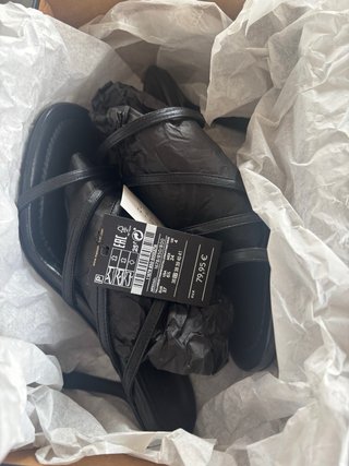 Sandalias tacón piel Massimo Dutti negras