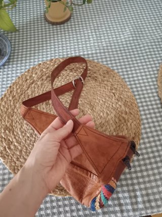 Riñonera de cuero étnica multicolor
