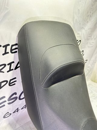 Asiento Piaggio X Evo