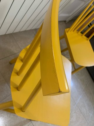 3 sillas de madera cómodas