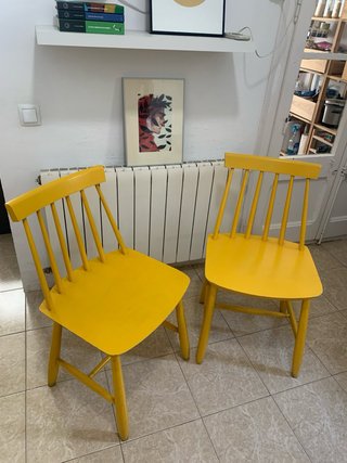 3 sillas de madera cómodas