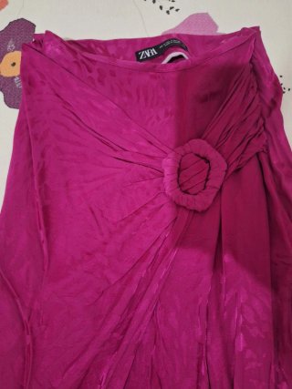 Falda Zara Rosa