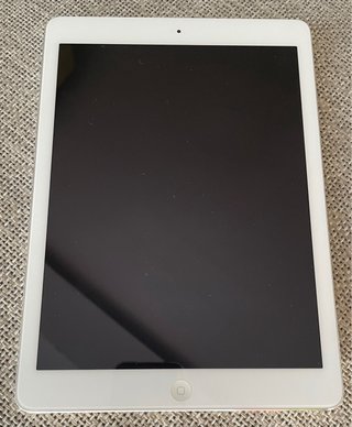 iMac 21,5” Retina 4K 2016 · 8GB · 1TB + iPad Air
