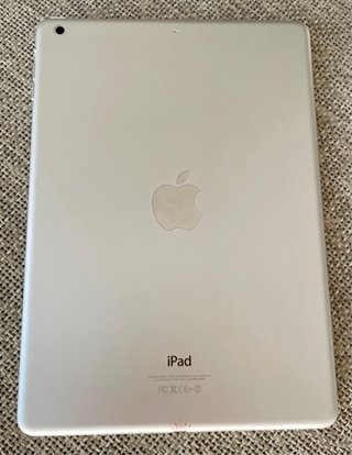 iMac 21,5” Retina 4K 2016 · 8GB · 1TB + iPad Air