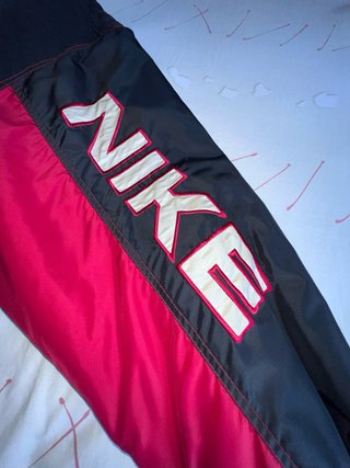 Chaqueta Nike Vintage Negra y Roja