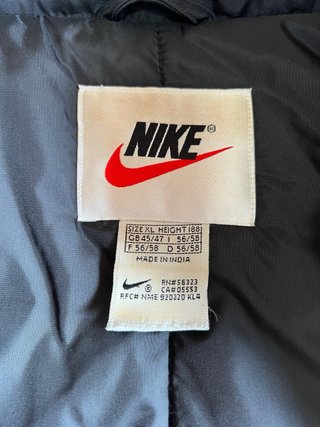 Chaqueta Nike Vintage Negra y Roja