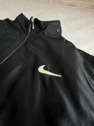 Chaqueta Nike Vintage Negra y Roja