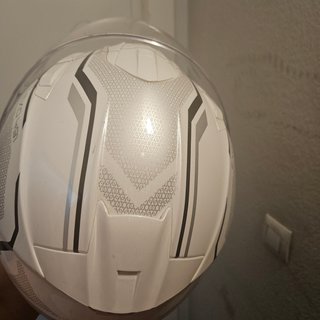 Casco de moto blanco Scorpion. Talla M