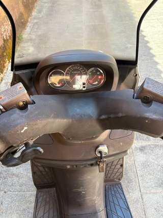 Suzuki Burgman 125 Plata
