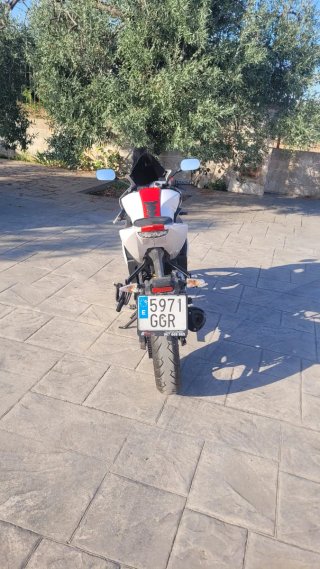 Yamaha YZF-R125 2012 Roja y Blanca