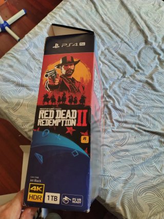 CAJA PS4 Pro 1TB Red Dead Redemption 2 Bundle