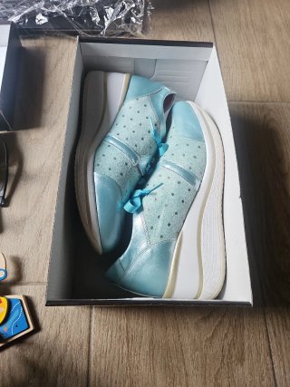 Zapatillas cuña vestir T.40-41  metalizada
