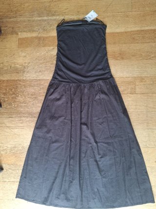 Vestido palabra de honor negro fruncido