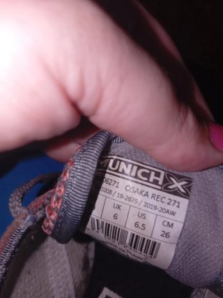 Zapatillas Munich rosas talla 39