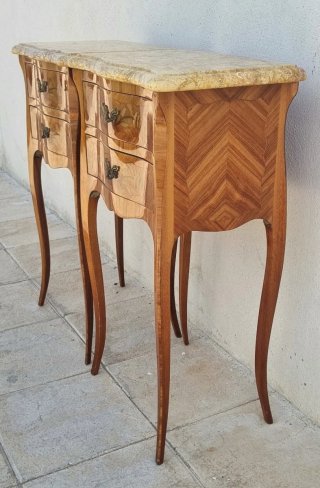 Comodini antichi in legno e marmo