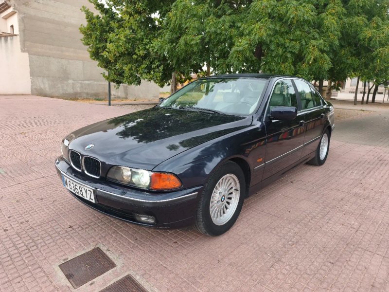 BMW Serie 5 2000 - foto 1