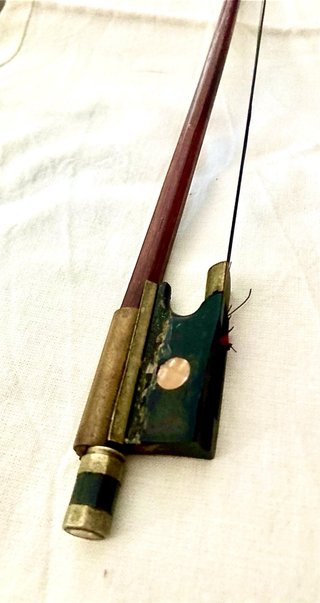 Violino antico con custodia e archetto
