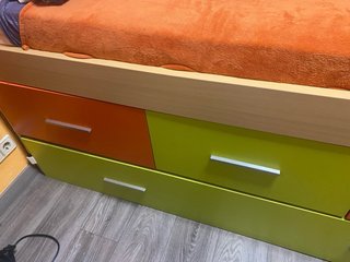Escritorio juvenil con cajones y silla