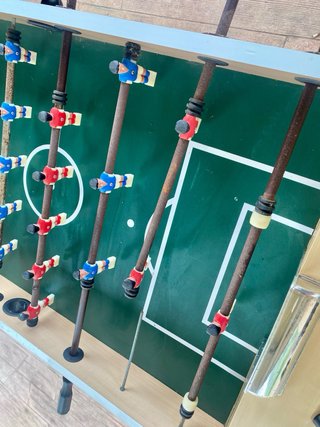 Futbolín de madera