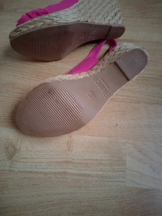 Sandalias de cuña fucsia talla 37