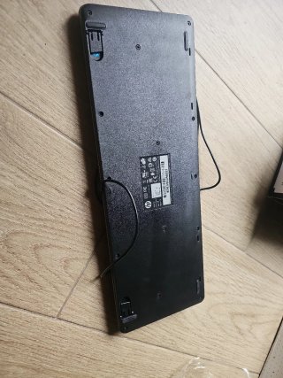 Teclado HP Negro con Cable Inglés