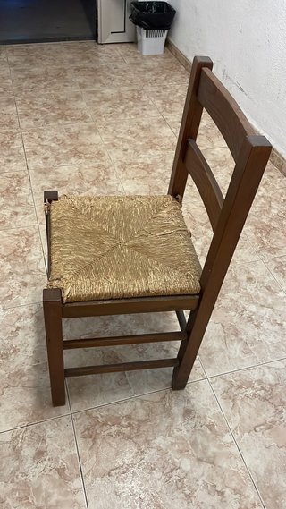 2 Sillas de Madera con Asiento de Yute