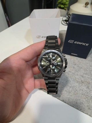 Reloj Casio Edifice Cronógrafo Acero EFV-640DC.
