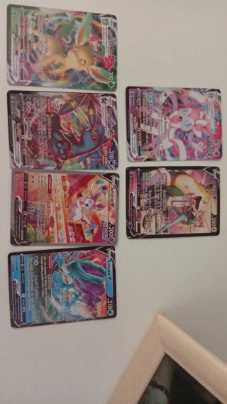 Cartas Pokémon V y VMAX