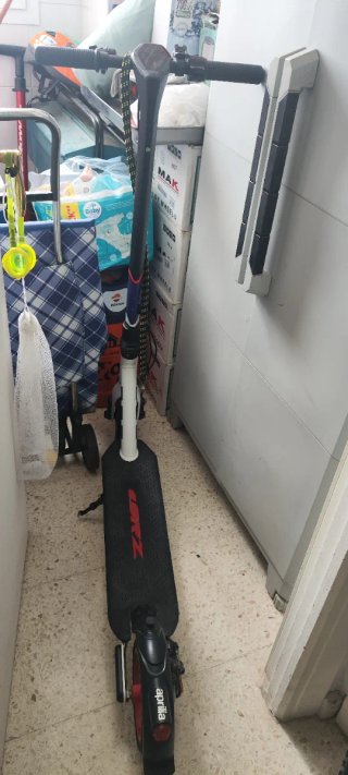 Patinete Eléctrico Aprilia e-SRZ