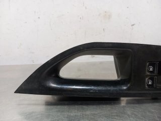 Mando elevalunas delantero izquierdo SEAT ALTEA