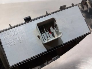 Mando elevalunas delantero izquierdo SEAT ALTEA