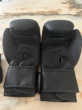 Guantes Boxeo, Vendas y Espinilleras Muay Thai