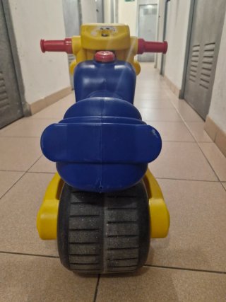 Moto correpasillos. Molto. Hasta 3 años