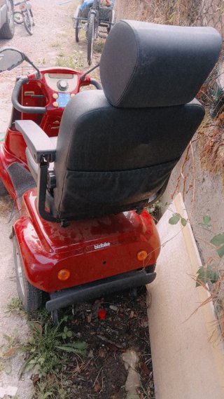 Scooter eléctrico movilidad reducida