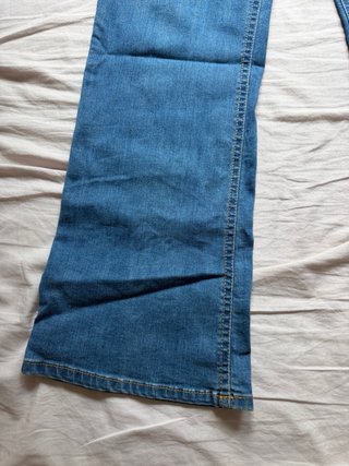 Pantalón campana Pull&Bear talla 36