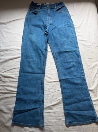 Pantalón campana Pull&Bear talla 36