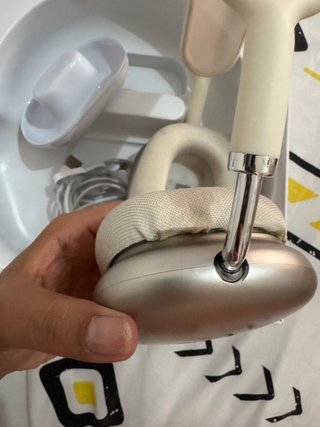 Cascos AirPods Max Dorados