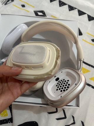 Cascos AirPods Max Dorados