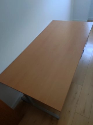 Escritorio madera y metal