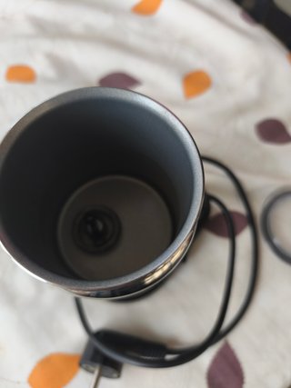 Cafetera Nespresso Inissia Negra + Aeroccino