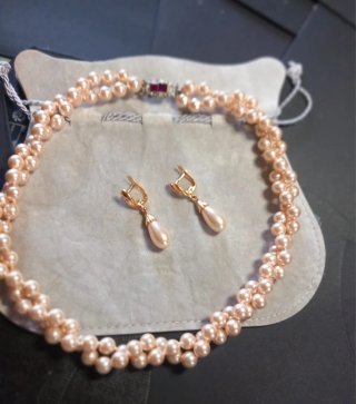 Collar y pendientes Majorica perla