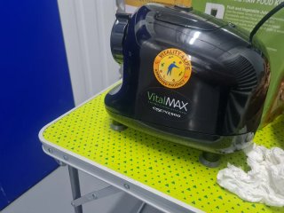 Extractor de zumos prensado en frío Oscar VitalMax