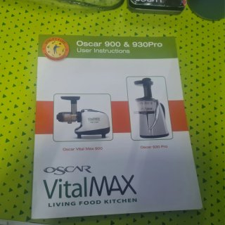 Extractor de zumos prensado en frío Oscar VitalMax