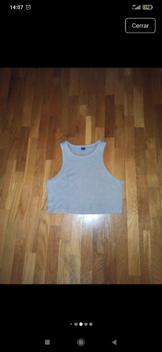 Crop top beige y blanco