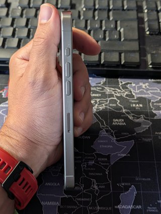 iPhone 15 Pro 128 GB Titanio