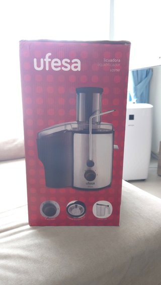 Licuadora Ufesa LC5750 a estrenar