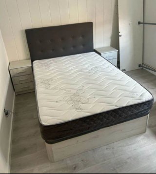 Camas y armarios de dormitorio