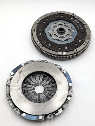 Kit Embrague Valeo 837565 VW Passat B8 2.0 TDI