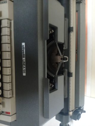 Olivetti LINEA 98 Máquina de Escribir